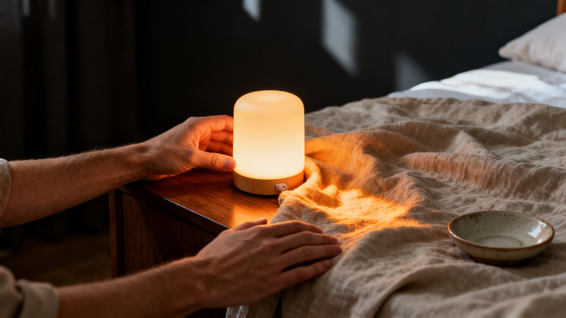 Plug-In vs. Battery Night Light: Which One Actually Works Better?