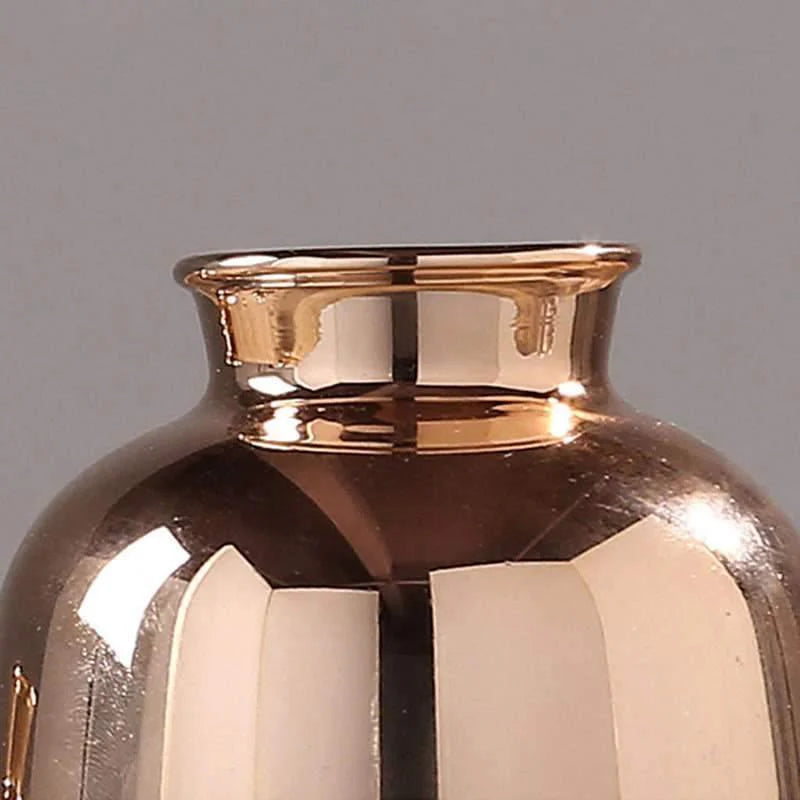 AuroraGold Reflective Vase