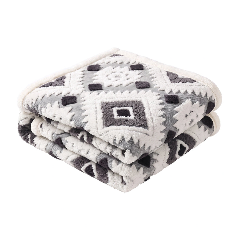 GeoNest™ Geometric Plush Blanket