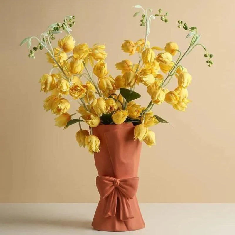 Knot & Bloom - Ceramic Bowknot Vase